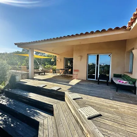 Villa Pina *