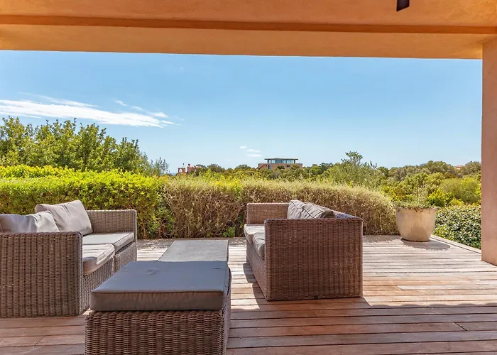 Pina Villa *