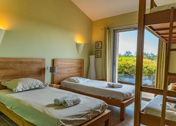 Pina * סנט-לוסידה פורטו-וקיו